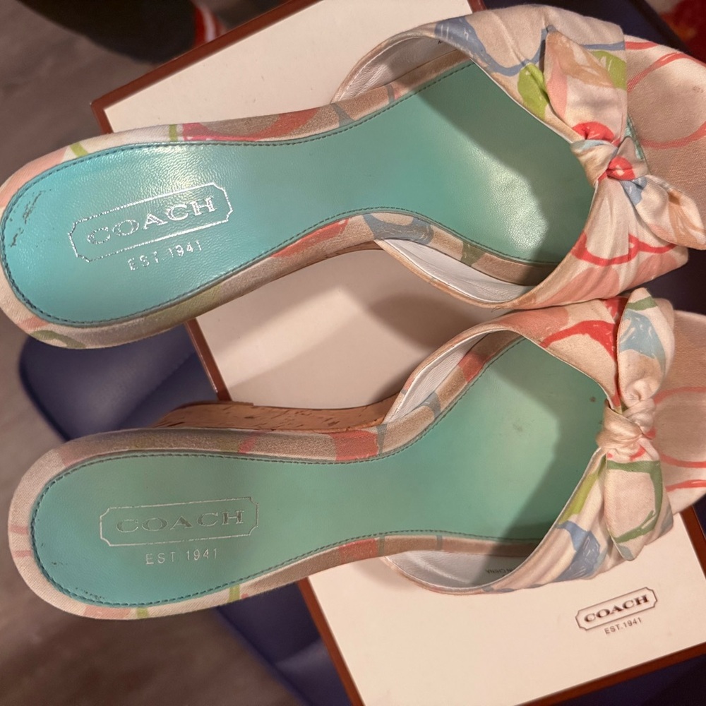 🛍️ Coach Signature Fabric Hobo Bag & Matching Wedge Sandals Set 🛍️ - Picture 8 of 9